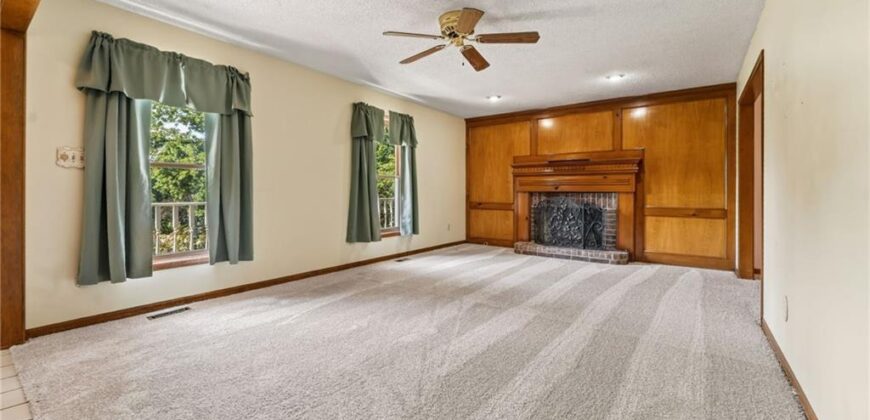12639 NW Buck Creek Drive, Kansas City, MO 64152