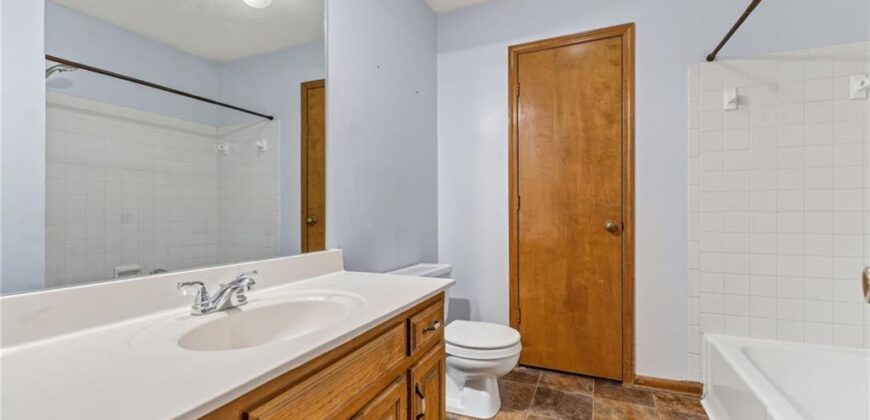 12639 NW Buck Creek Drive, Kansas City, MO 64152
