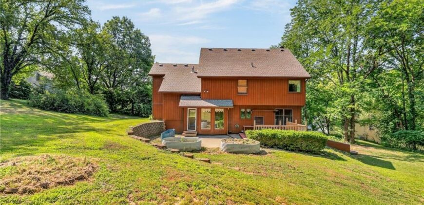 12639 NW Buck Creek Drive, Kansas City, MO 64152