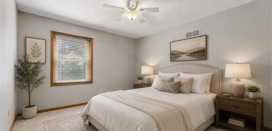 12639 NW Buck Creek Drive, Kansas City, MO 64152