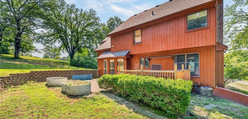 12639 NW Buck Creek Drive, Kansas City, MO 64152