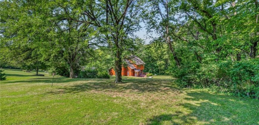 12639 NW Buck Creek Drive, Kansas City, MO 64152