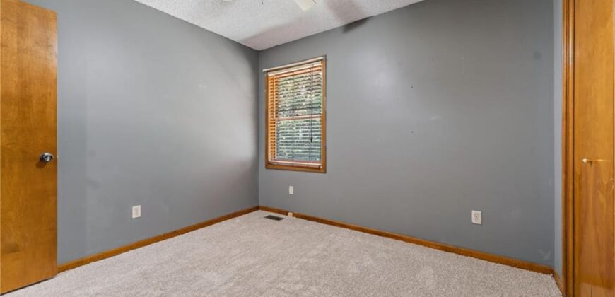 12639 NW Buck Creek Drive, Kansas City, MO 64152