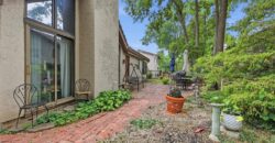 10 The Woodlands N/A, Gladstone, MO 64119