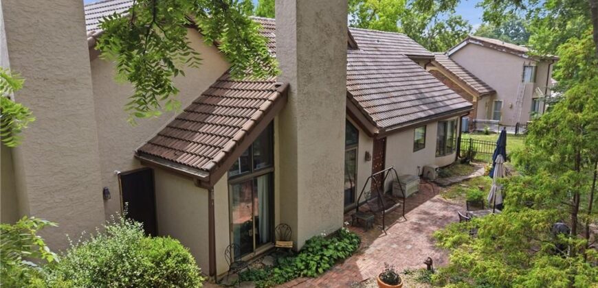 10 The Woodlands N/A, Gladstone, MO 64119