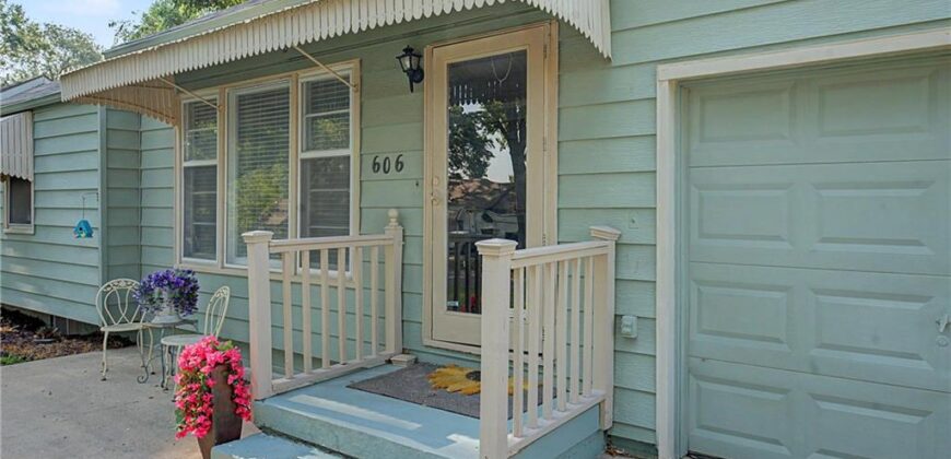 606 NE 43rd Terrace, Kansas City, MO 64116