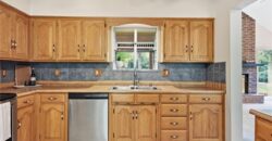 3901 NE Hill Haven Road, Kansas City, MO 64117