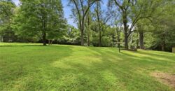 3901 NE Hill Haven Road, Kansas City, MO 64117