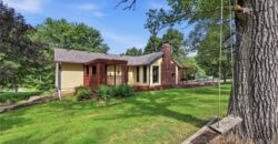 3901 NE Hill Haven Road, Kansas City, MO 64117