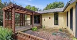 3901 NE Hill Haven Road, Kansas City, MO 64117