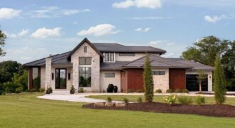 12505 NW Copper Hill Court, Parkville, MO 64152