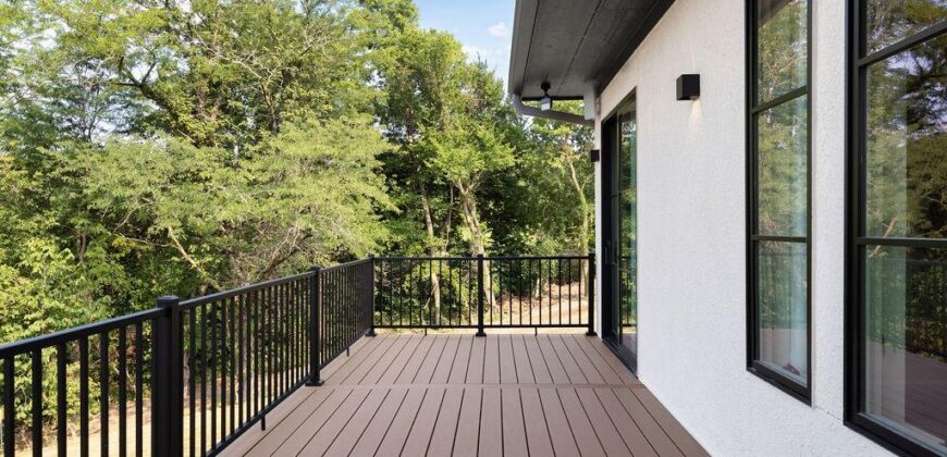 12505 NW Copper Hill Court, Parkville, MO 64152