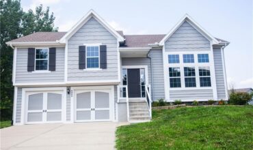 8908 NE 117th Terrace, Kansas City, MO 64157