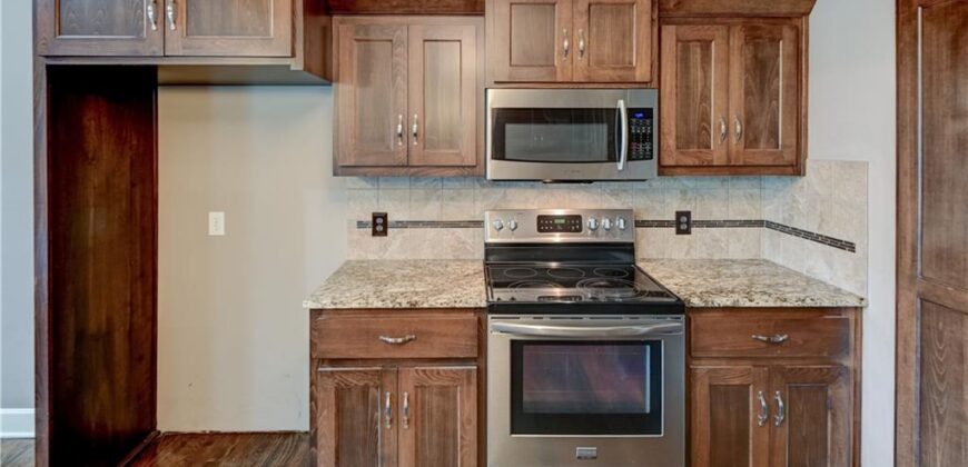 599 Linda Court, Liberty, MO 64068