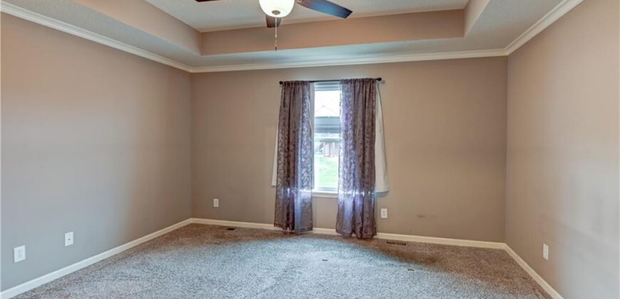 599 Linda Court, Liberty, MO 64068