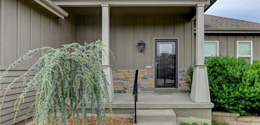 599 Linda Court, Liberty, MO 64068