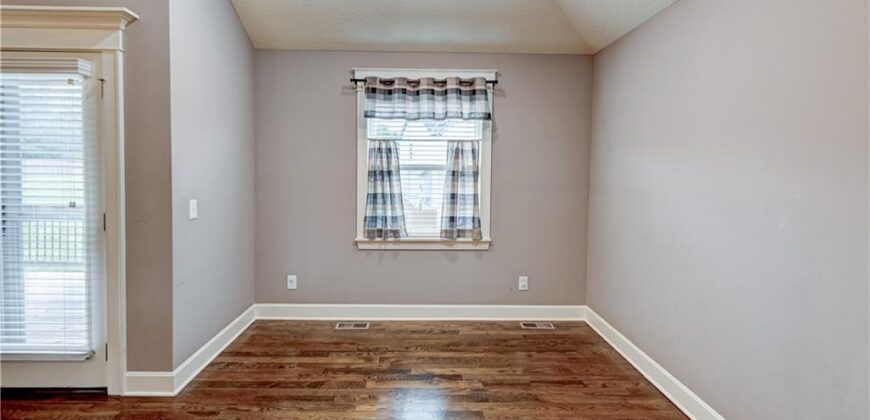599 Linda Court, Liberty, MO 64068