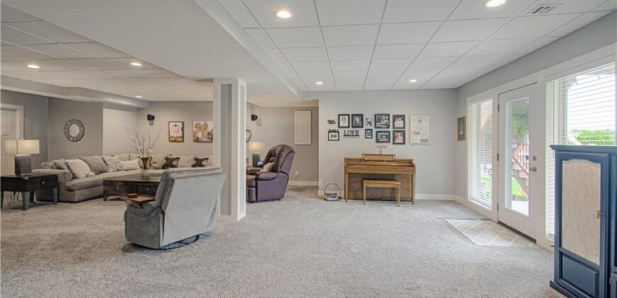 9519 N Lane Avenue, Kansas City, MO 64157