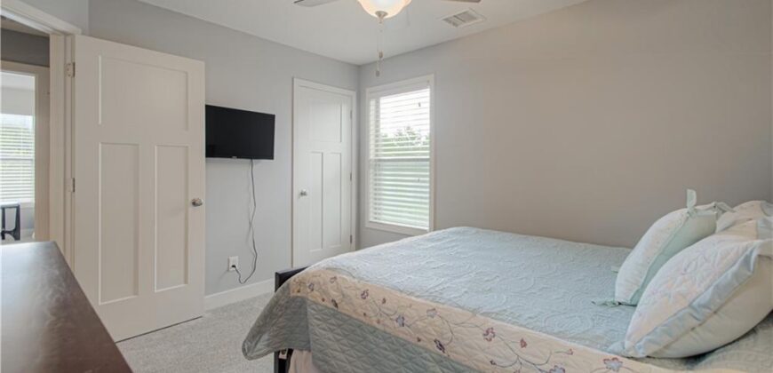 9519 N Lane Avenue, Kansas City, MO 64157