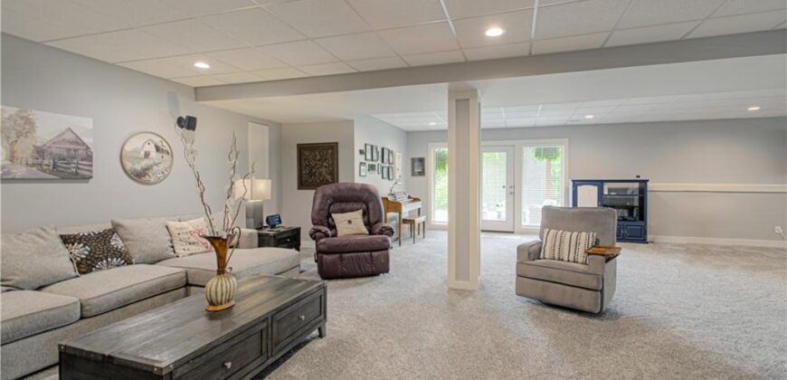 9519 N Lane Avenue, Kansas City, MO 64157