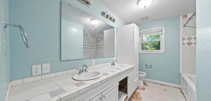 234 NE 86th Terrace, Kansas City, MO 64155