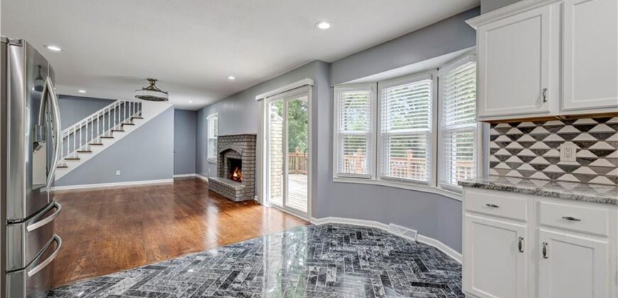 404 NW Briarcliff Road, Kansas City, MO 64116