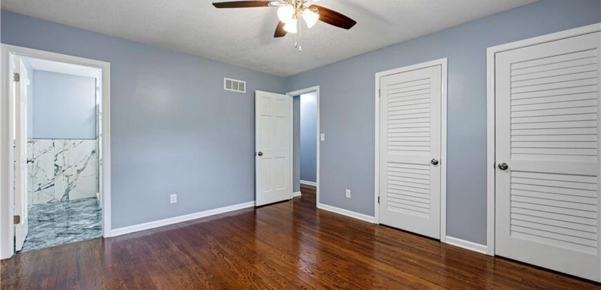 404 NW Briarcliff Road, Kansas City, MO 64116