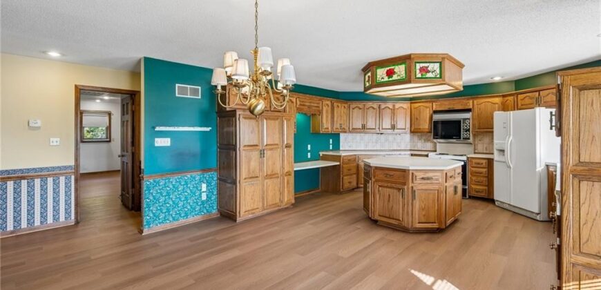 16807 NE 116th Street, Liberty, MO 64068