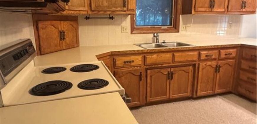 13620 Scottie Circle, Kearney, MO 64060
