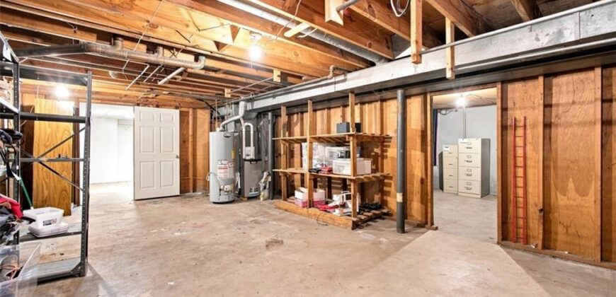 207 Augustus Drive, Excelsior Springs, MO 64024