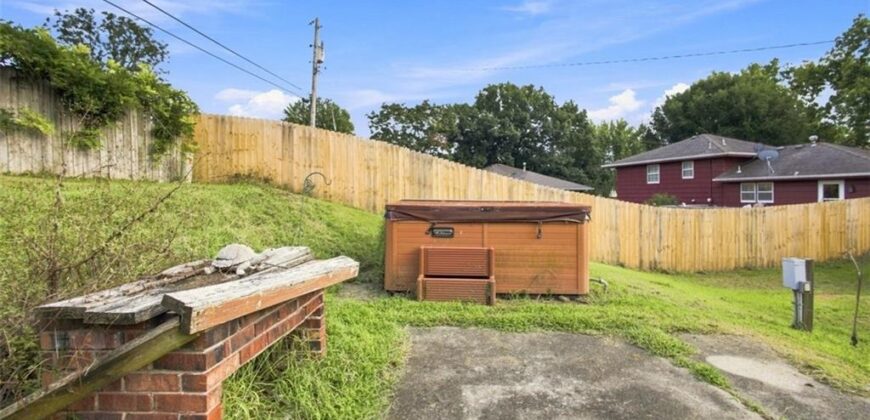 207 Augustus Drive, Excelsior Springs, MO 64024