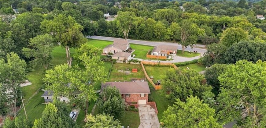 207 Augustus Drive, Excelsior Springs, MO 64024