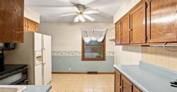 207 Augustus Drive, Excelsior Springs, MO 64024