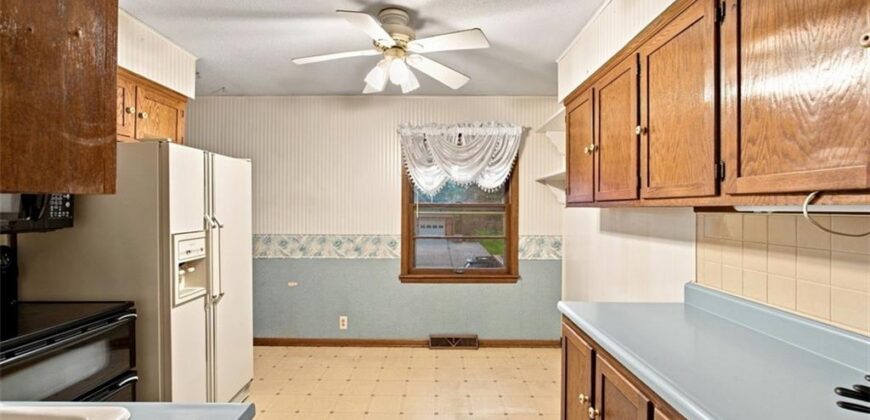 207 Augustus Drive, Excelsior Springs, MO 64024