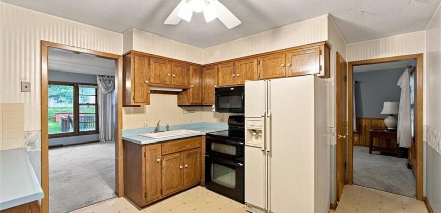 207 Augustus Drive, Excelsior Springs, MO 64024
