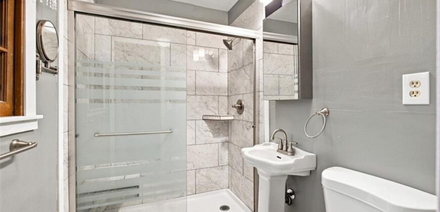 207 Augustus Drive, Excelsior Springs, MO 64024