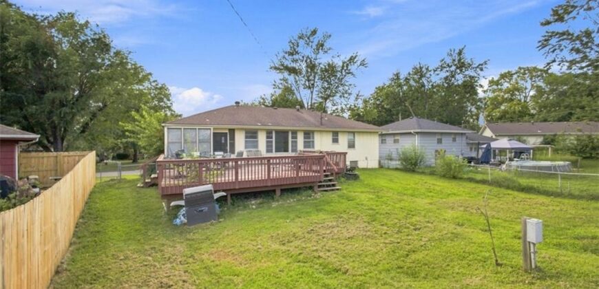 207 Augustus Drive, Excelsior Springs, MO 64024