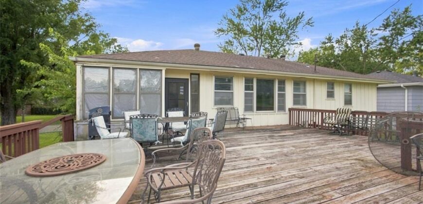 207 Augustus Drive, Excelsior Springs, MO 64024