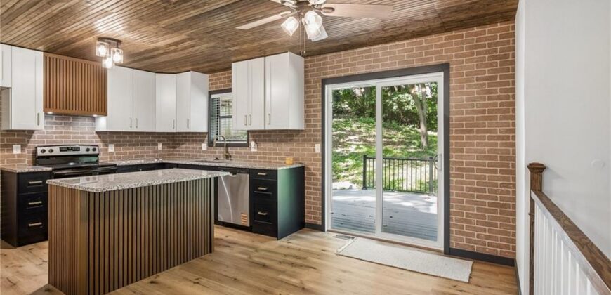 6708 N Broadway Street, Kansas City, MO 64118
