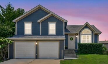 10820 N Smalley Court, Kansas City, MO 64157