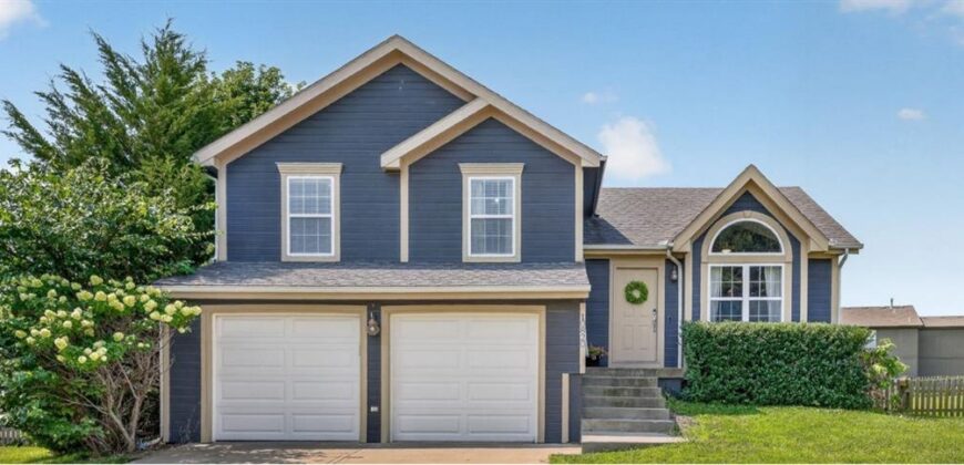 10820 N Smalley Court, Kansas City, MO 64157