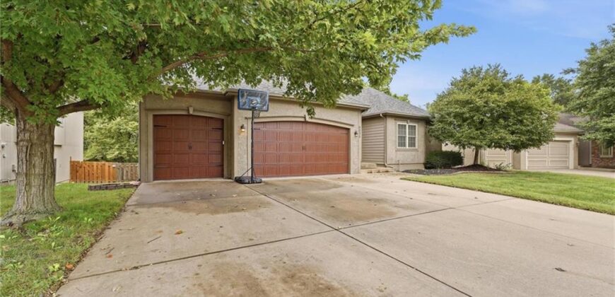 9038 N Saint Clair Avenue, Kansas City, MO 64154