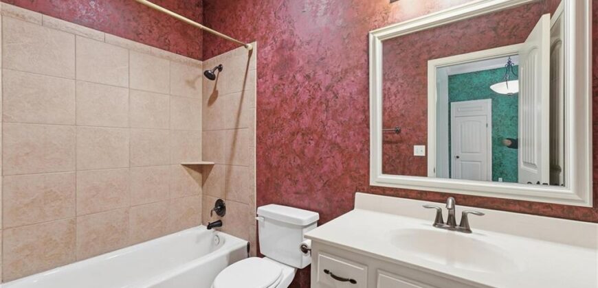 9038 N Saint Clair Avenue, Kansas City, MO 64154