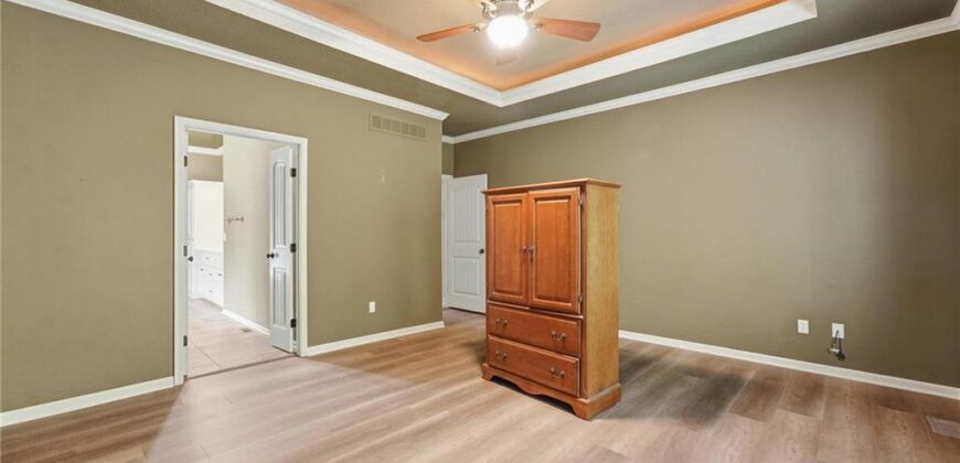 9038 N Saint Clair Avenue, Kansas City, MO 64154