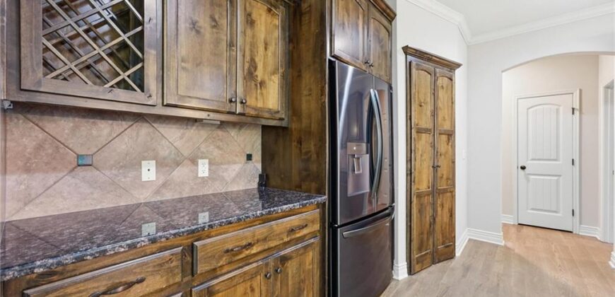 9038 N Saint Clair Avenue, Kansas City, MO 64154