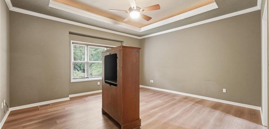 9038 N Saint Clair Avenue, Kansas City, MO 64154