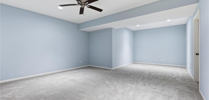 15348 Jessica Street, Parkville, MO 64152