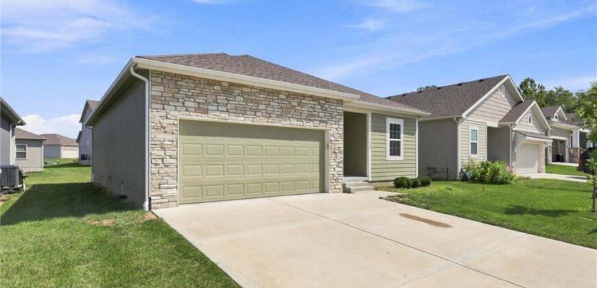 15348 Jessica Street, Parkville, MO 64152