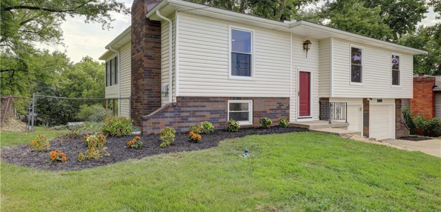 11015 NW Crooked Road, Kansas City, MO 64152