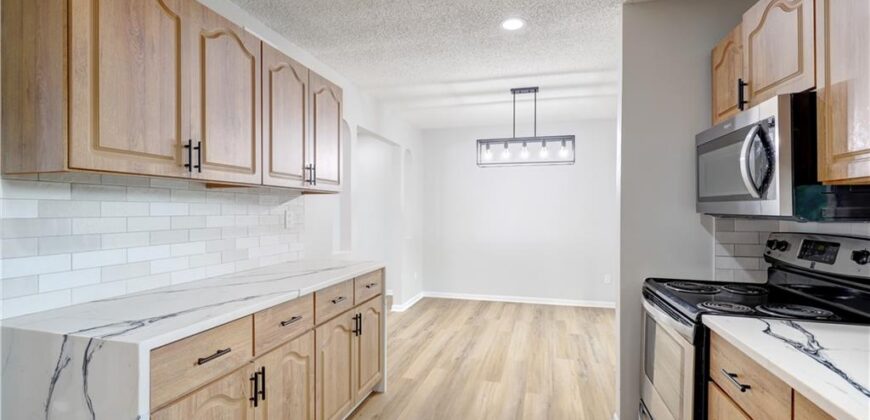 11015 NW Crooked Road, Kansas City, MO 64152